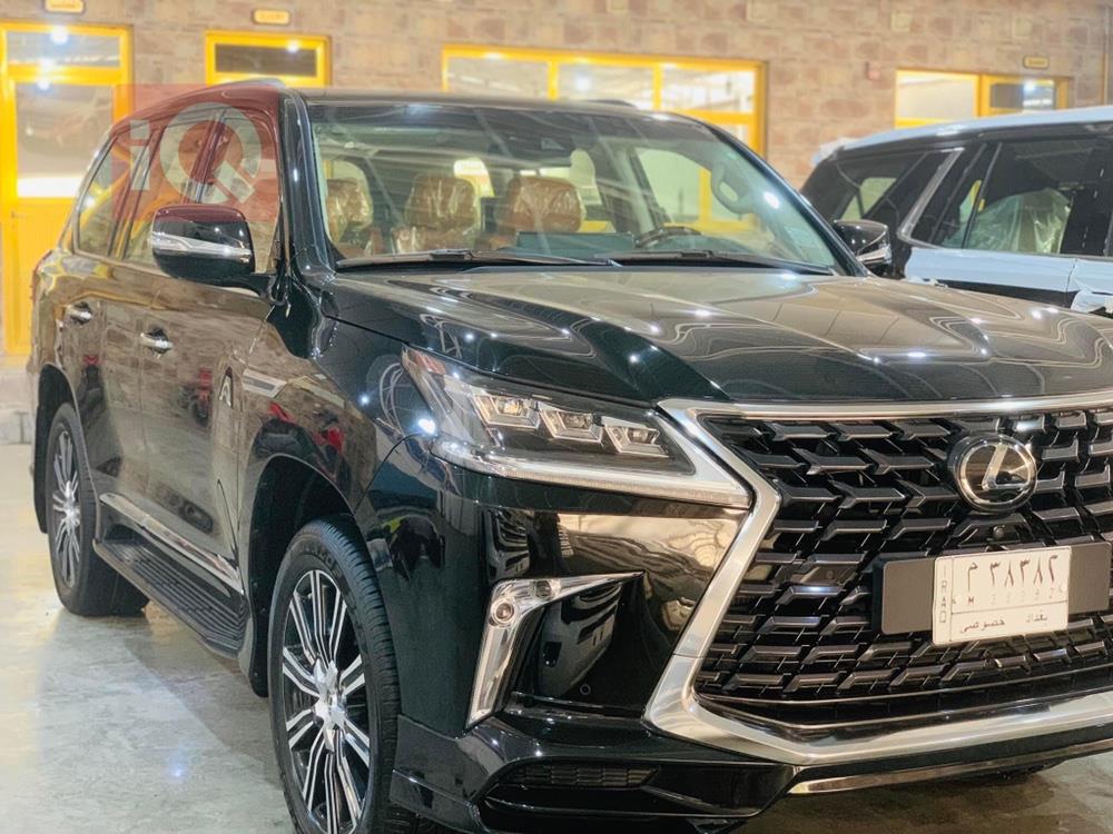 Lexus LX